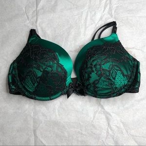 Victoria’s Secret Very Sexy Plunge Bra